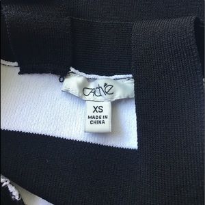 Cache Tops - Caché Black white stripe sleeveless sweater Cache Tops - Caché Black white stripe sleeveless sweater